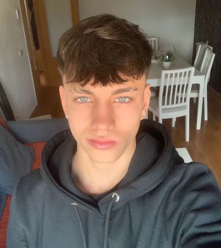 hugo thumbnail