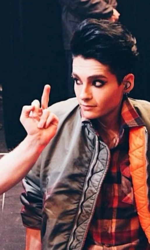 Bill Kaulitz thumbnail