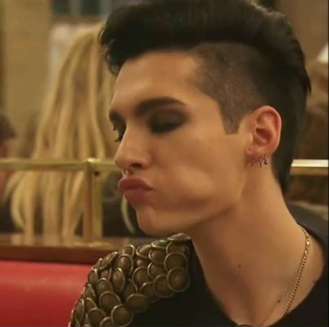 Bill Kaulitz thumbnail