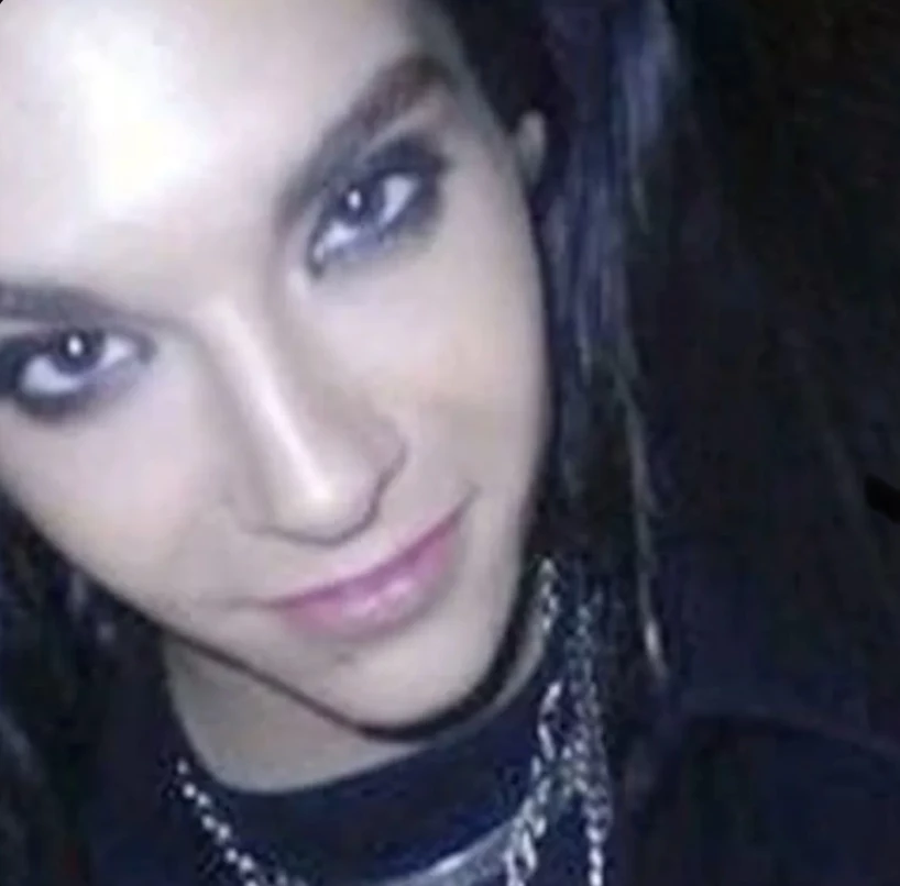 Bill Kaulitz, your charming boyfriend. thumbnail