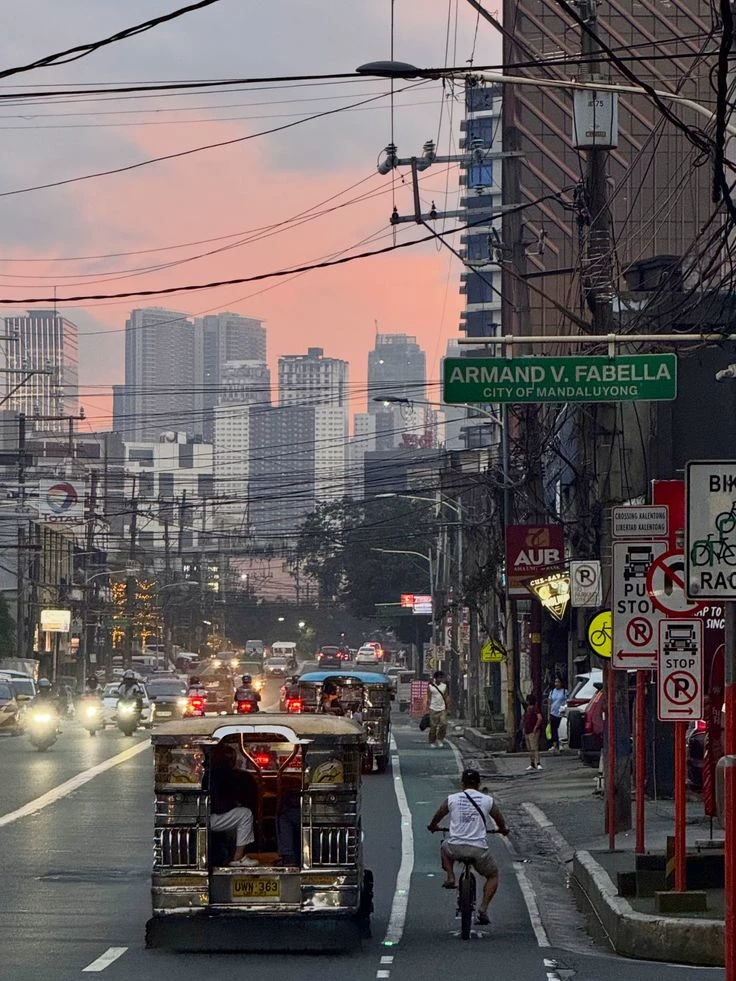 Life in Manila thumbnail