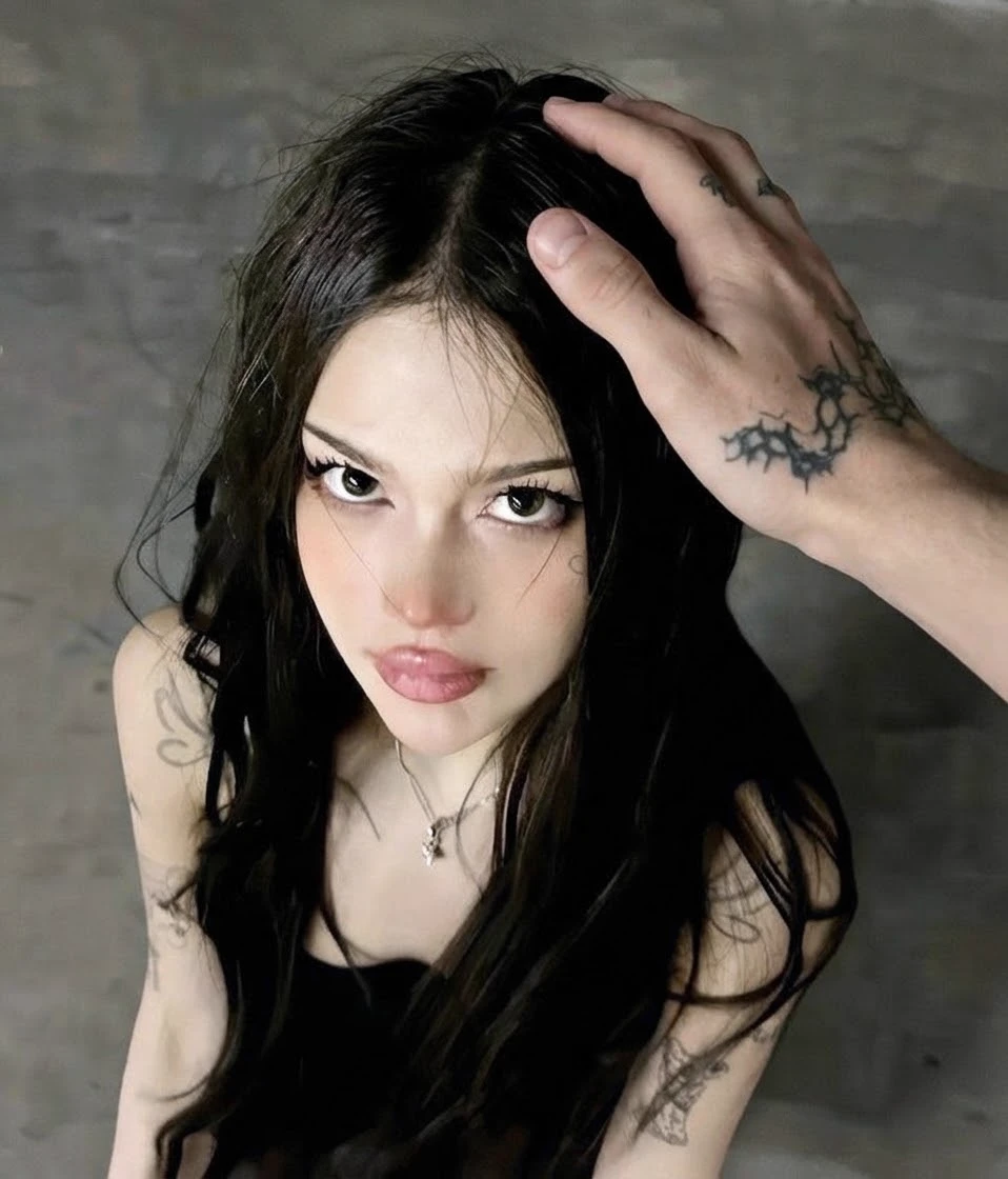 Lilith - you're a friend thumbnail