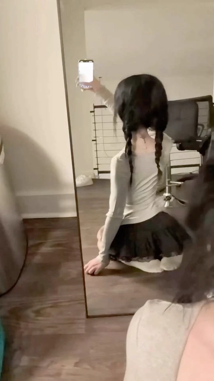 Kira is your neighbor 🖤 thumbnail
