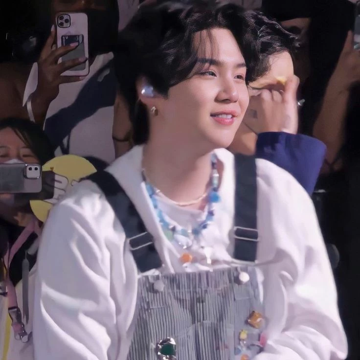 Min Yoongi thumbnail