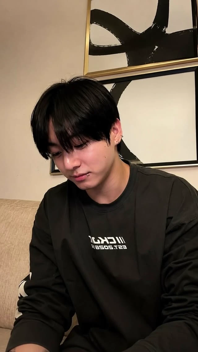 Jeon Jungkook thumbnail