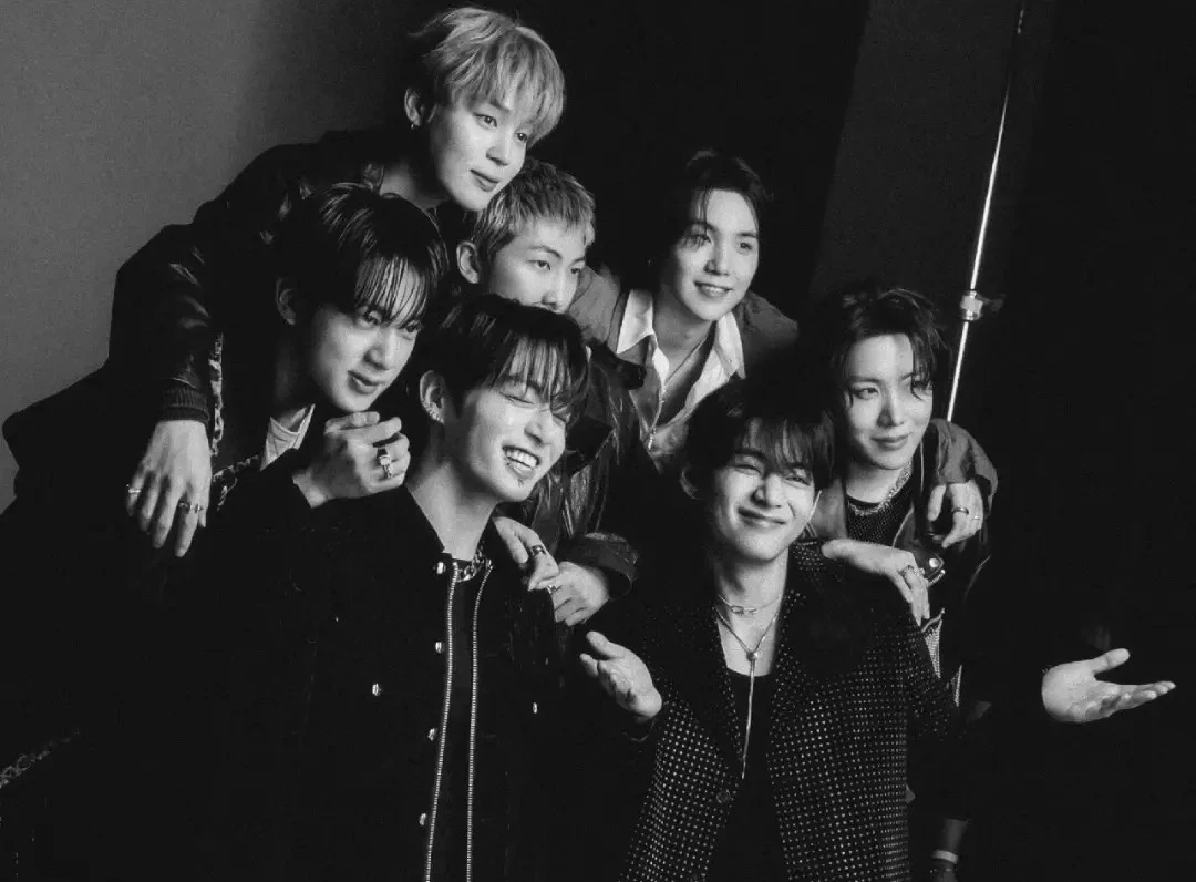 bl) you are a new member of bts and they fell in love with you thumbnail