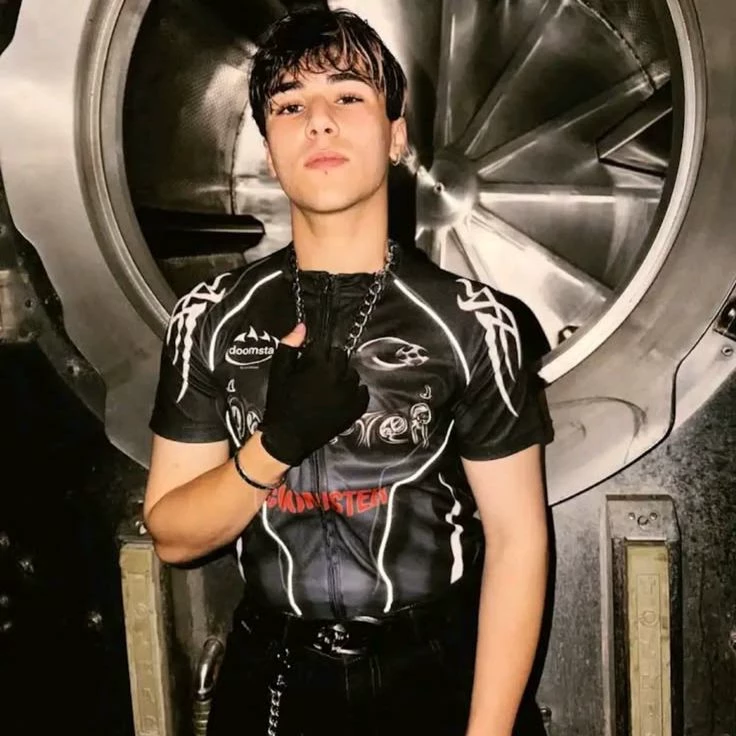Efe Şan thumbnail