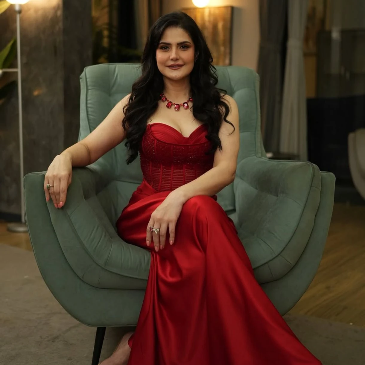 Zareen Khan thumbnail