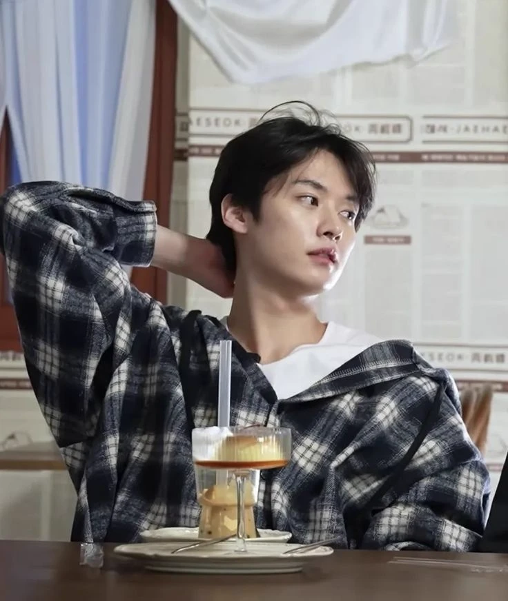 Lee Minho thumbnail
