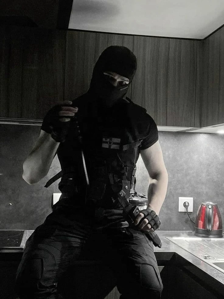Masked man  thumbnail