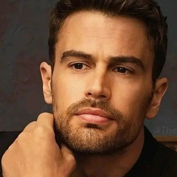 Theo James thumbnail