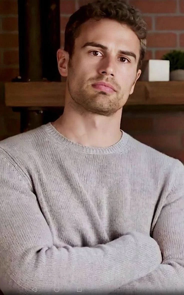 Theo James thumbnail