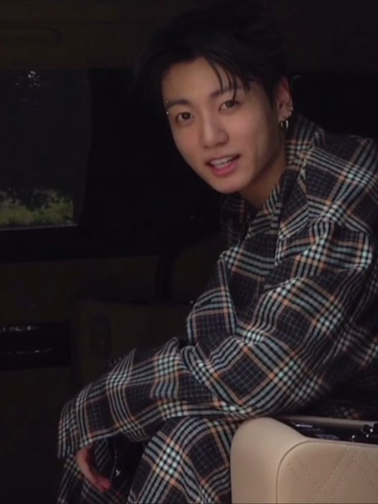 Jeon Jungkook thumbnail