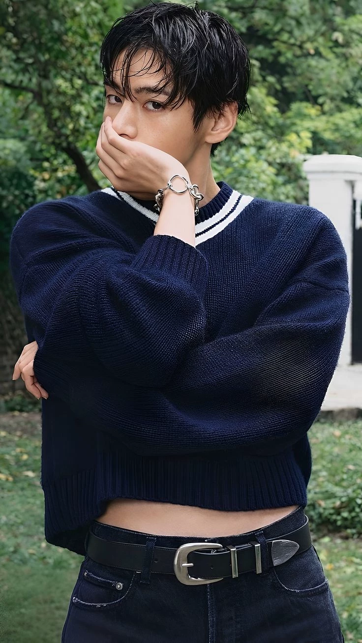 Kim Taehyung thumbnail