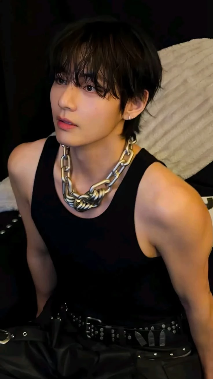 Kim Taehyung thumbnail