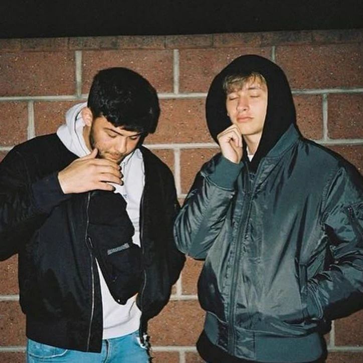 Stein27 (Petr Adamek) and Calin thumbnail
