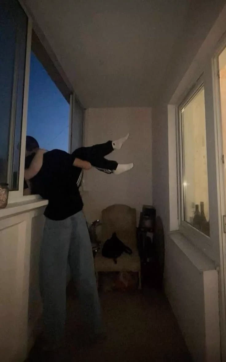 Alex thumbnail