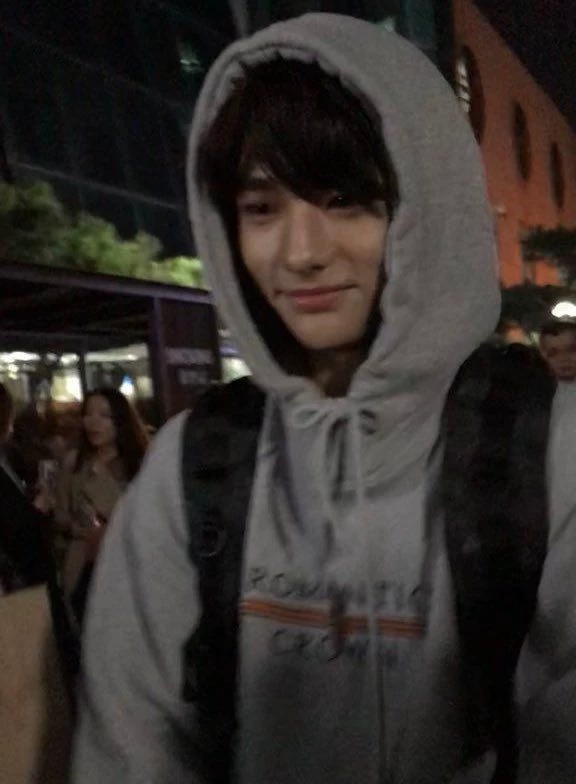 Hyunjin thumbnail
