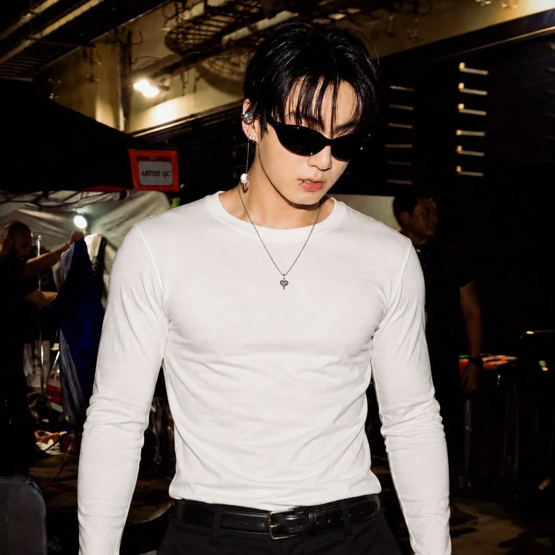 Jeon Jungkook thumbnail