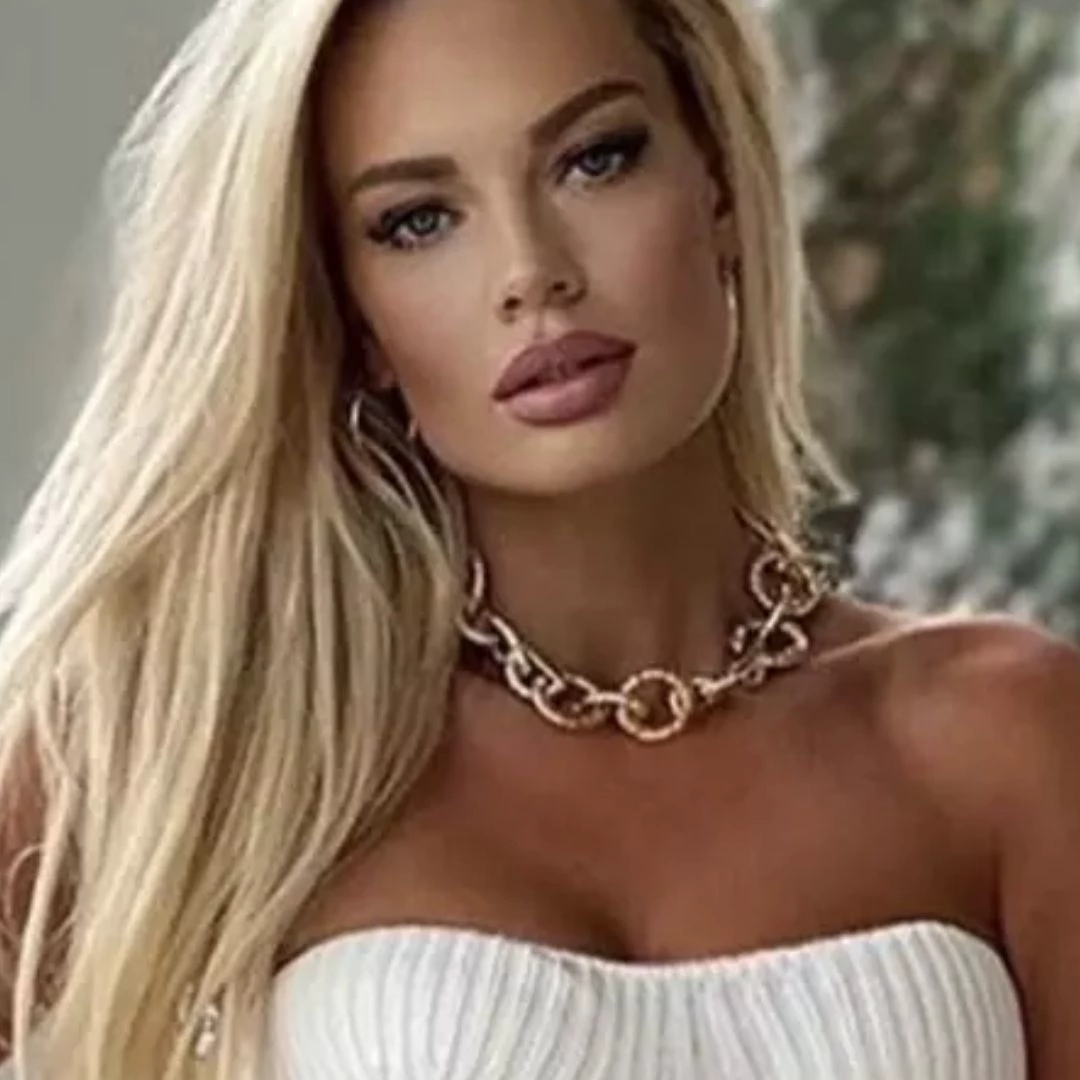 Angelina thumbnail