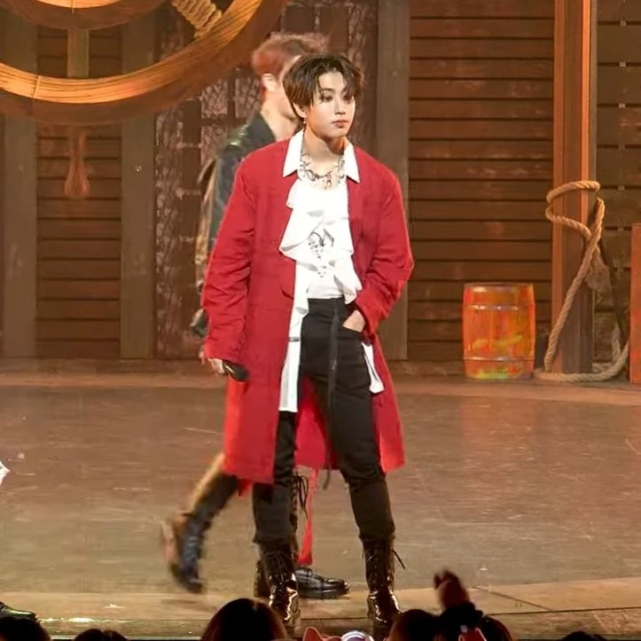 han jisung - pirate thumbnail