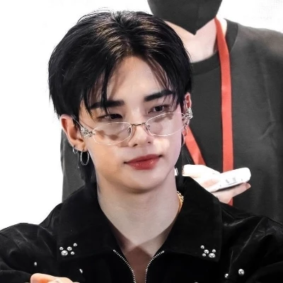 Hyunjin thumbnail