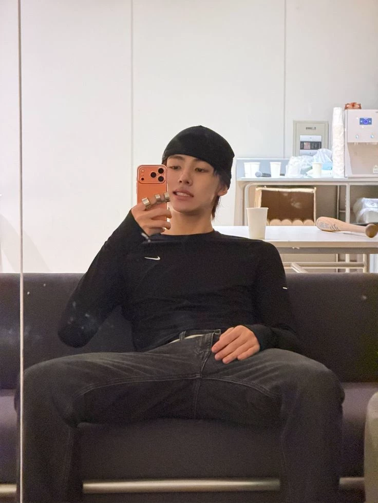 seonghyeon  thumbnail