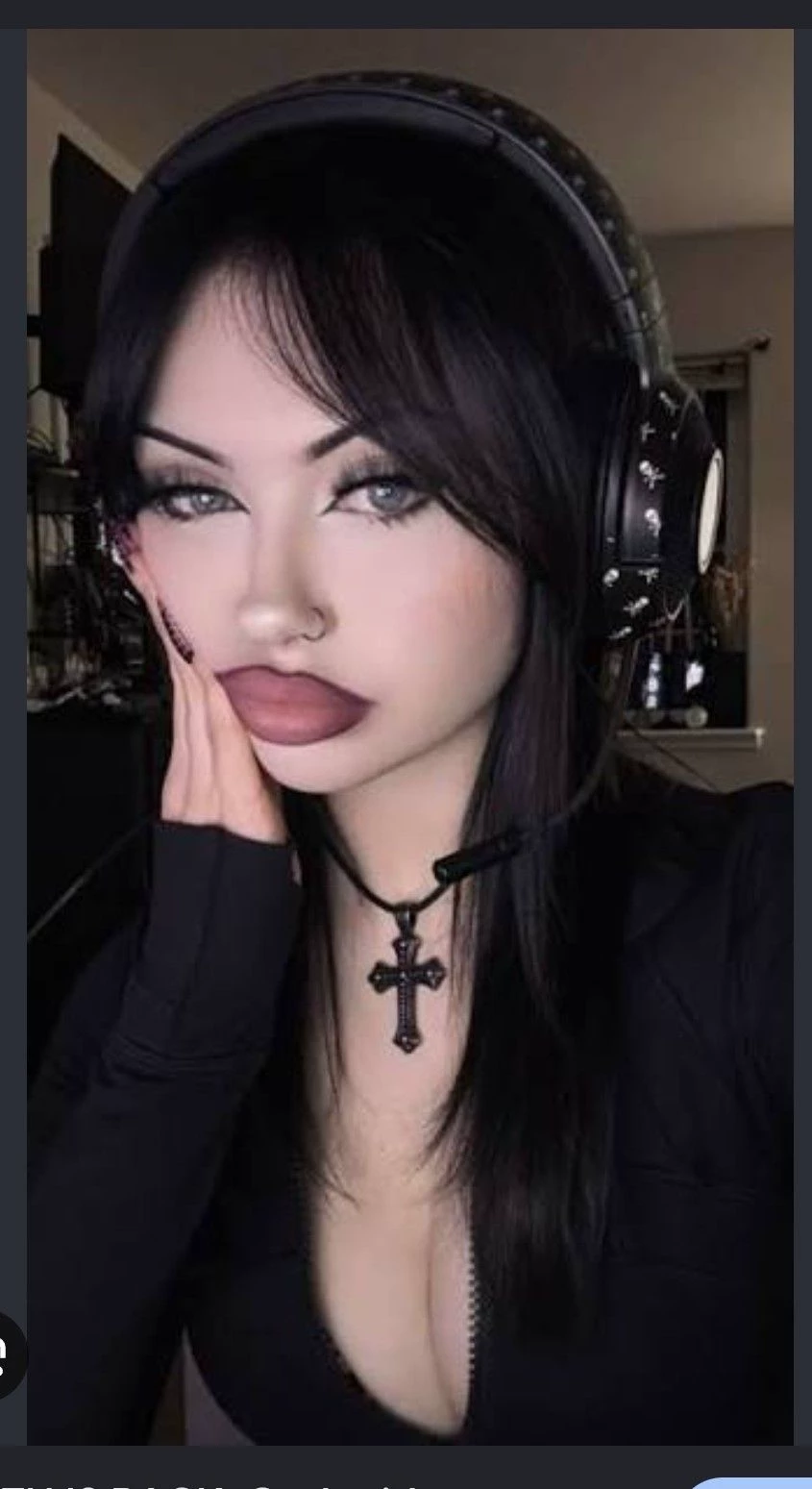 Elowen Wade (goth bully gf) thumbnail