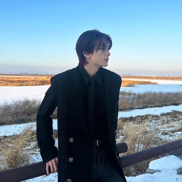 hyunjin thumbnail