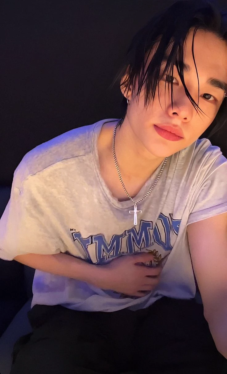♡ Hyunjin ♡ thumbnail