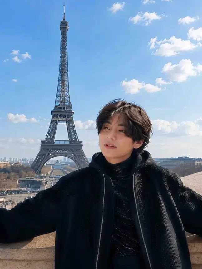 Kim Taehyung thumbnail