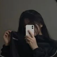 Famous Girlfriend thumbnail