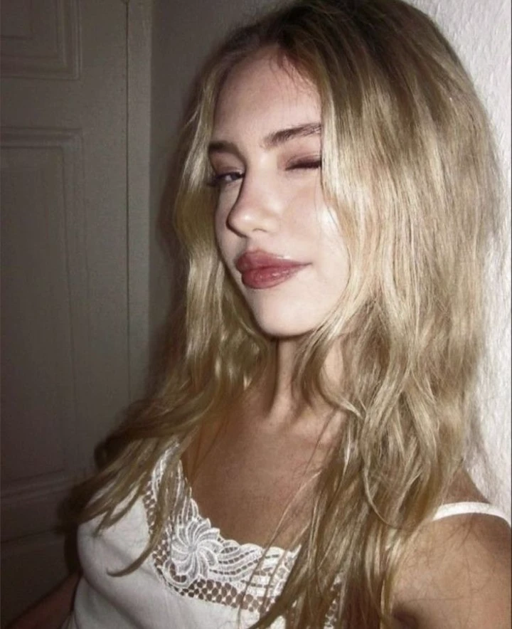 Emma  thumbnail