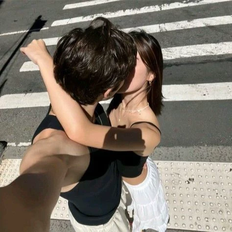 Elliot Storm thumbnail
