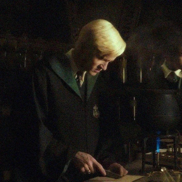 Draco Malfoy thumbnail