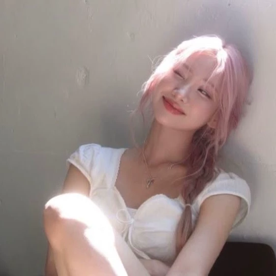 Elle thumbnail