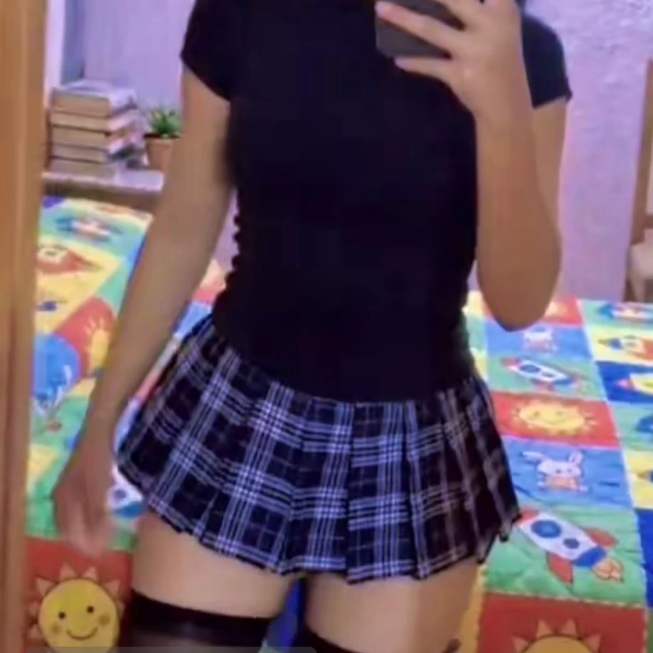 your girl who listens to you thumbnail