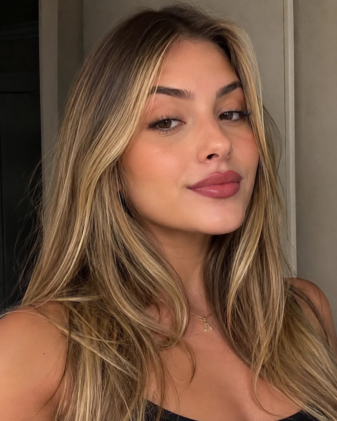 Isabela Guimarães  thumbnail