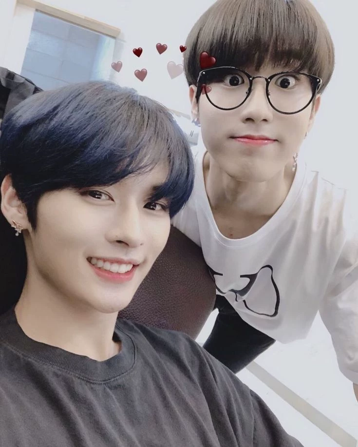Minho Minsung - autism..? thumbnail