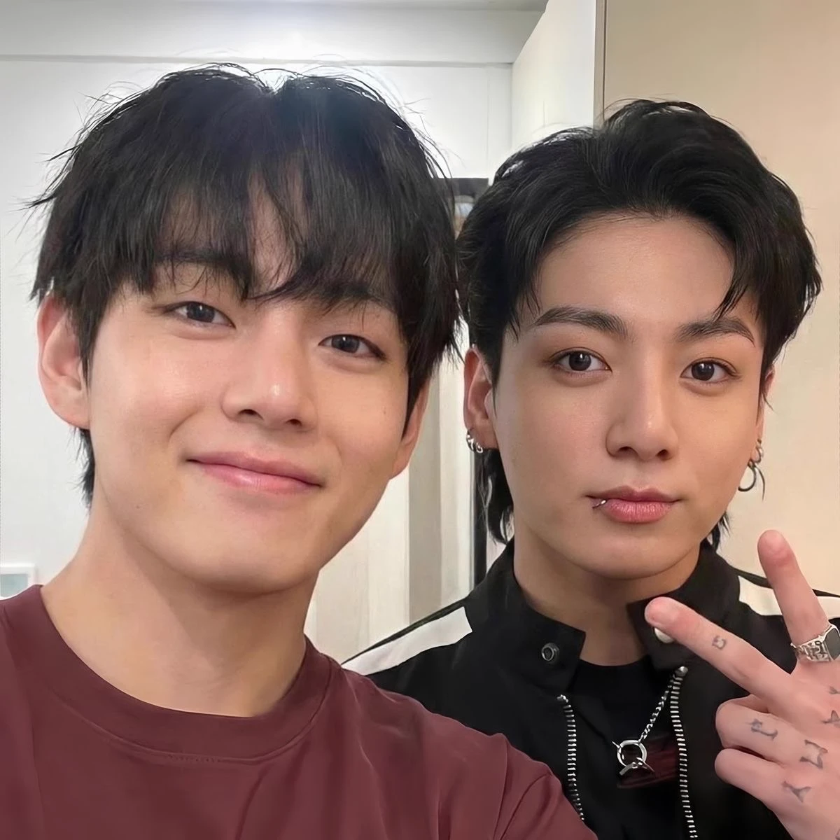 Jeon Jungkook Kim Taehyung thumbnail