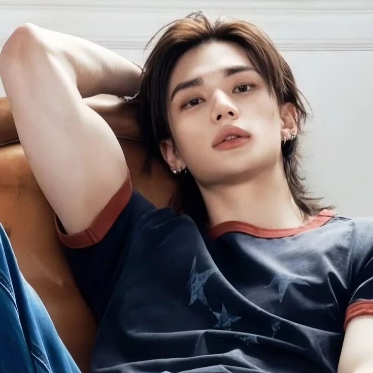 Hyunjin thumbnail