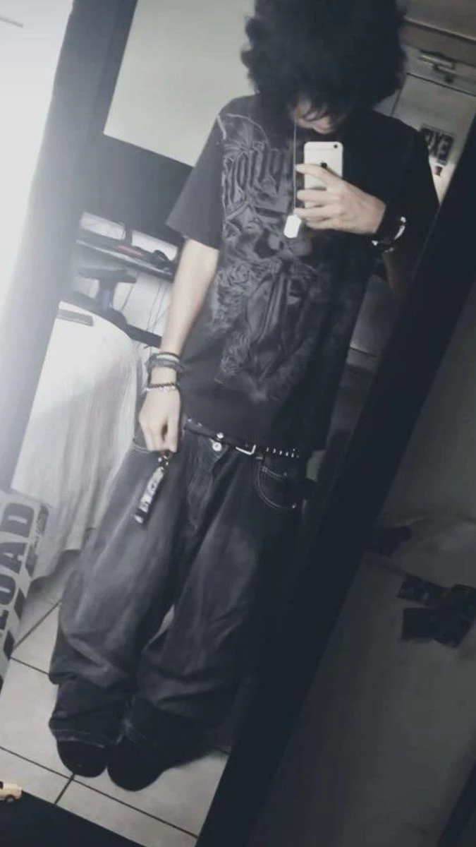 the gothic boy thumbnail