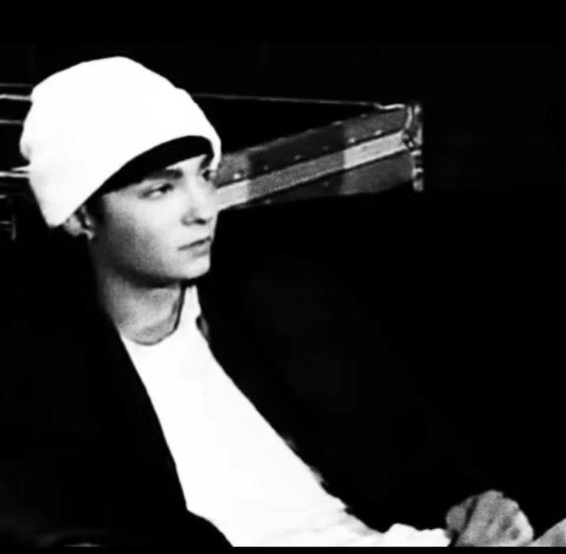 Tom Kaulitz thumbnail