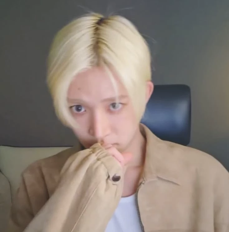 Lee Heeseung thumbnail