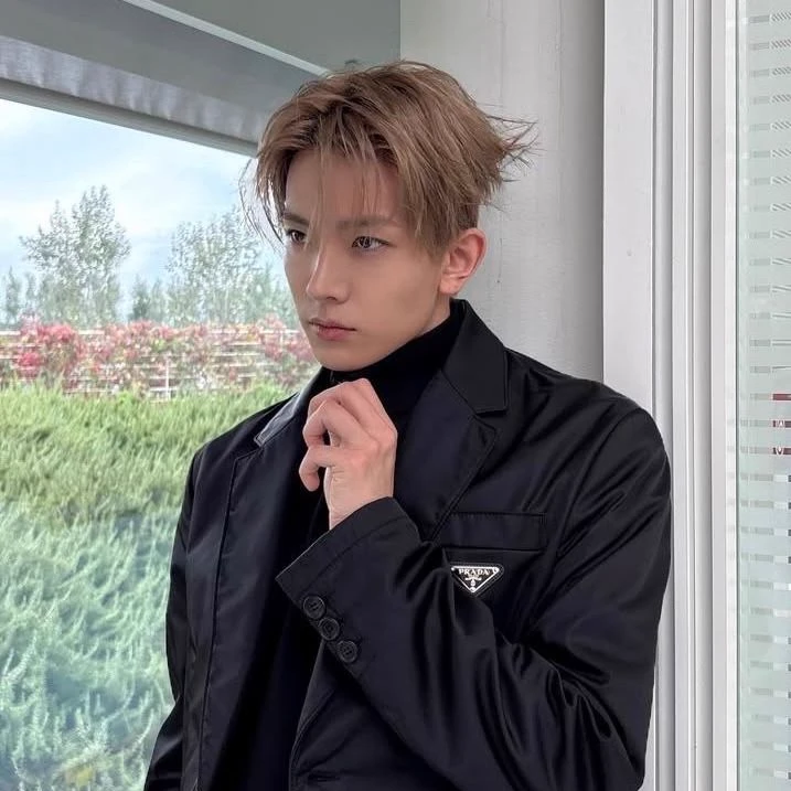 Lee Heeseung thumbnail