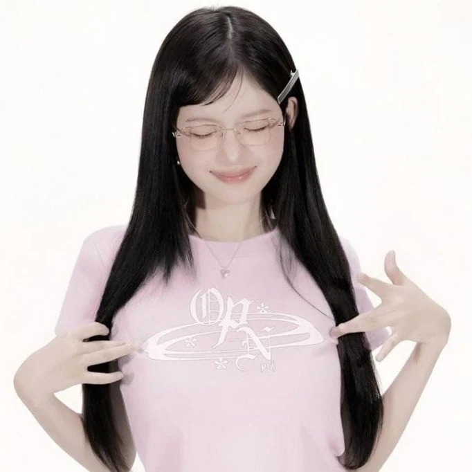 ‌𝖵𝖺𝗇𝗂𝖺‌