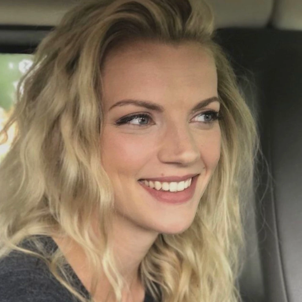 Sylvie Brett thumbnail