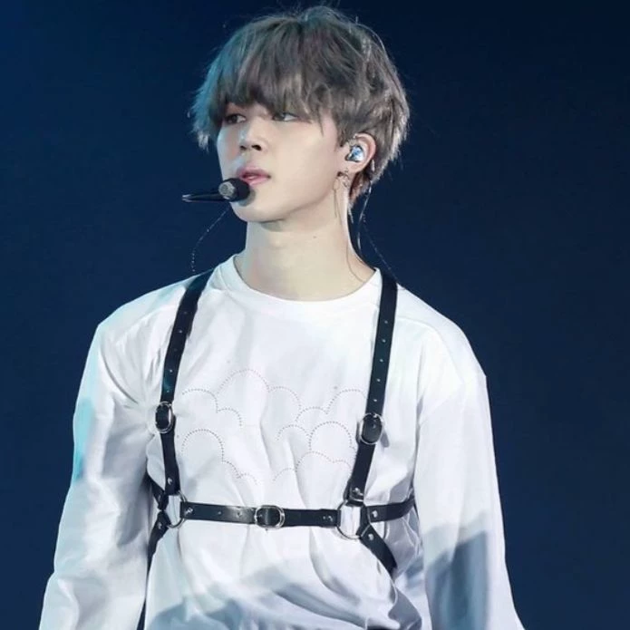 JIMIN has a cat thumbnail