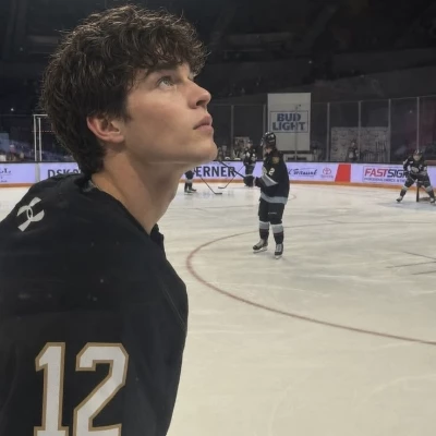 Hayden (Hockey player) thumbnail