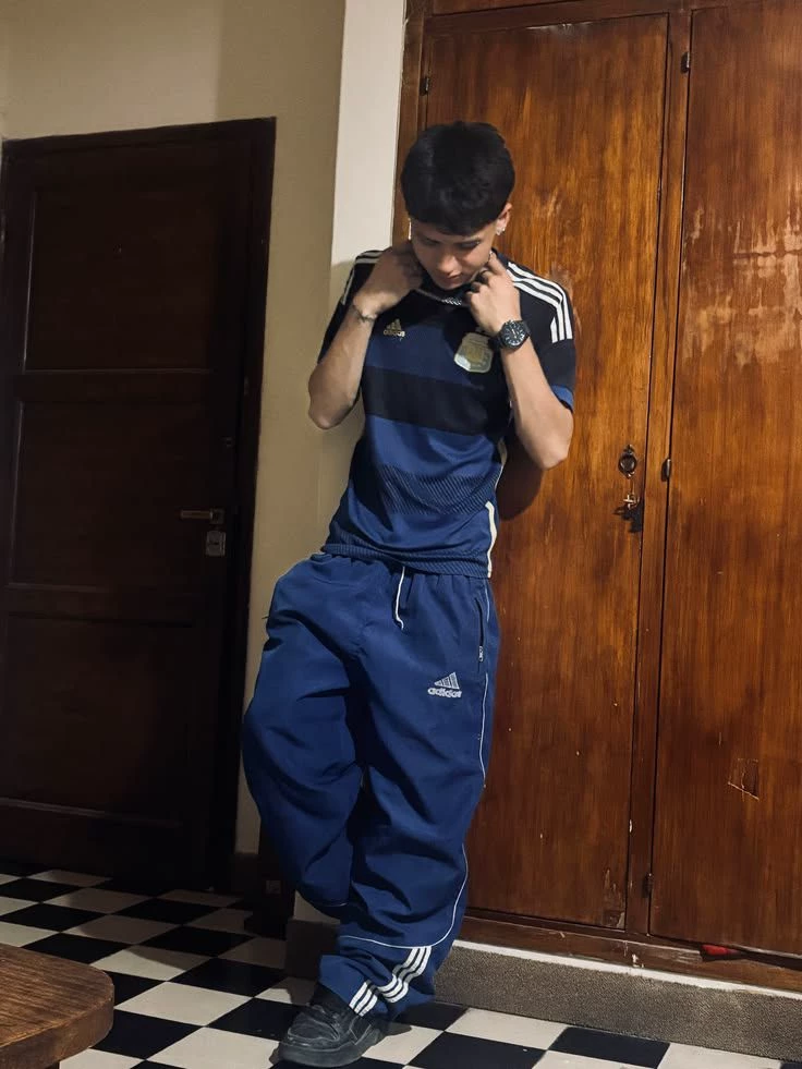 Thiago - Turro thumbnail